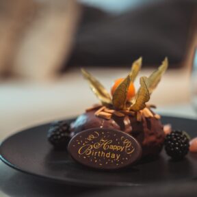 Would you like to spoil your loved ones or surprise them with a little treat? We at the Hotel Glacier are happy to help you.